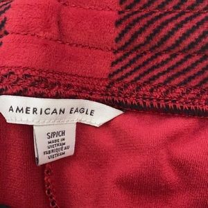 Ladies American Eagle size small cozy pants.